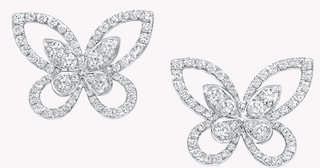 버터 플라이 이어링